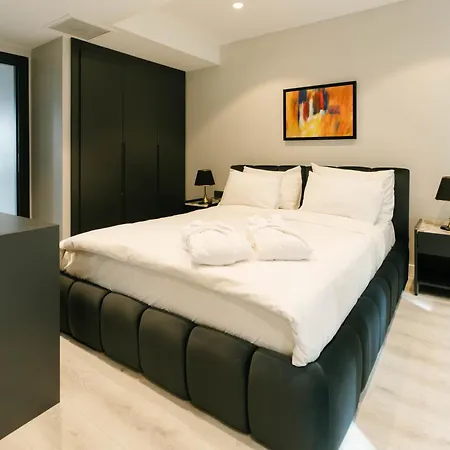 Decamondo Karakoey Hotel apartamentowy 4*