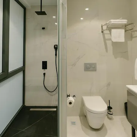 Decamondo Karakoey Hotel apartamentowy