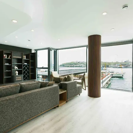 Decamondo Karakoey Aparthotel