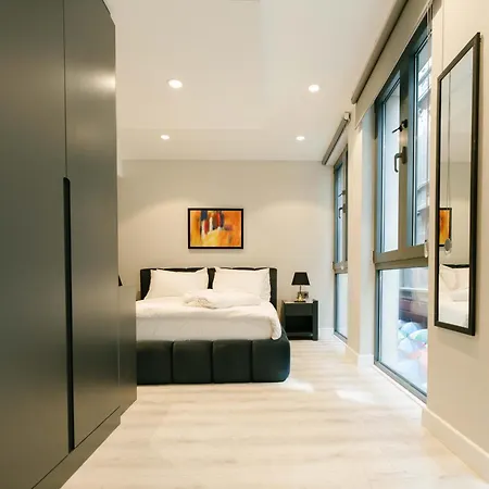 Decamondo Karakoey 4* اسطنبول