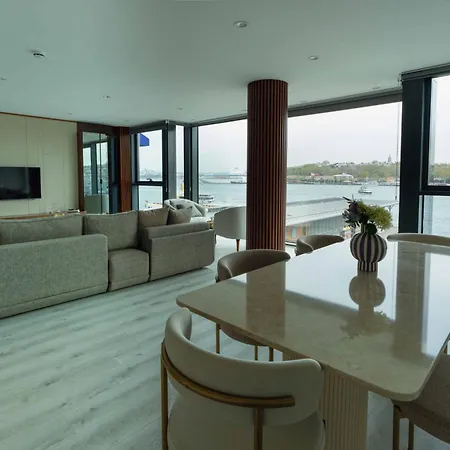 Decamondo Karakoey Hotel apartamentowy