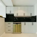 Decamondo Karakoey Lejlighedshotel 4*